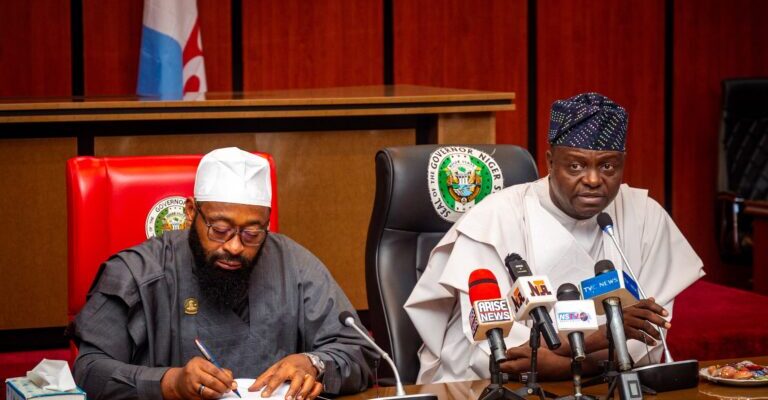 37 Niger Miners’ Deaths: APC Donates ₦52m To Families, Survivors